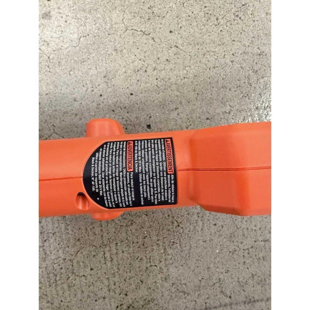 Black and decker‎ cordless battery string trimmer and leaf blower, Battery